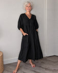 ELAENE - Relaxed V-Neck Maxi Dress - Black