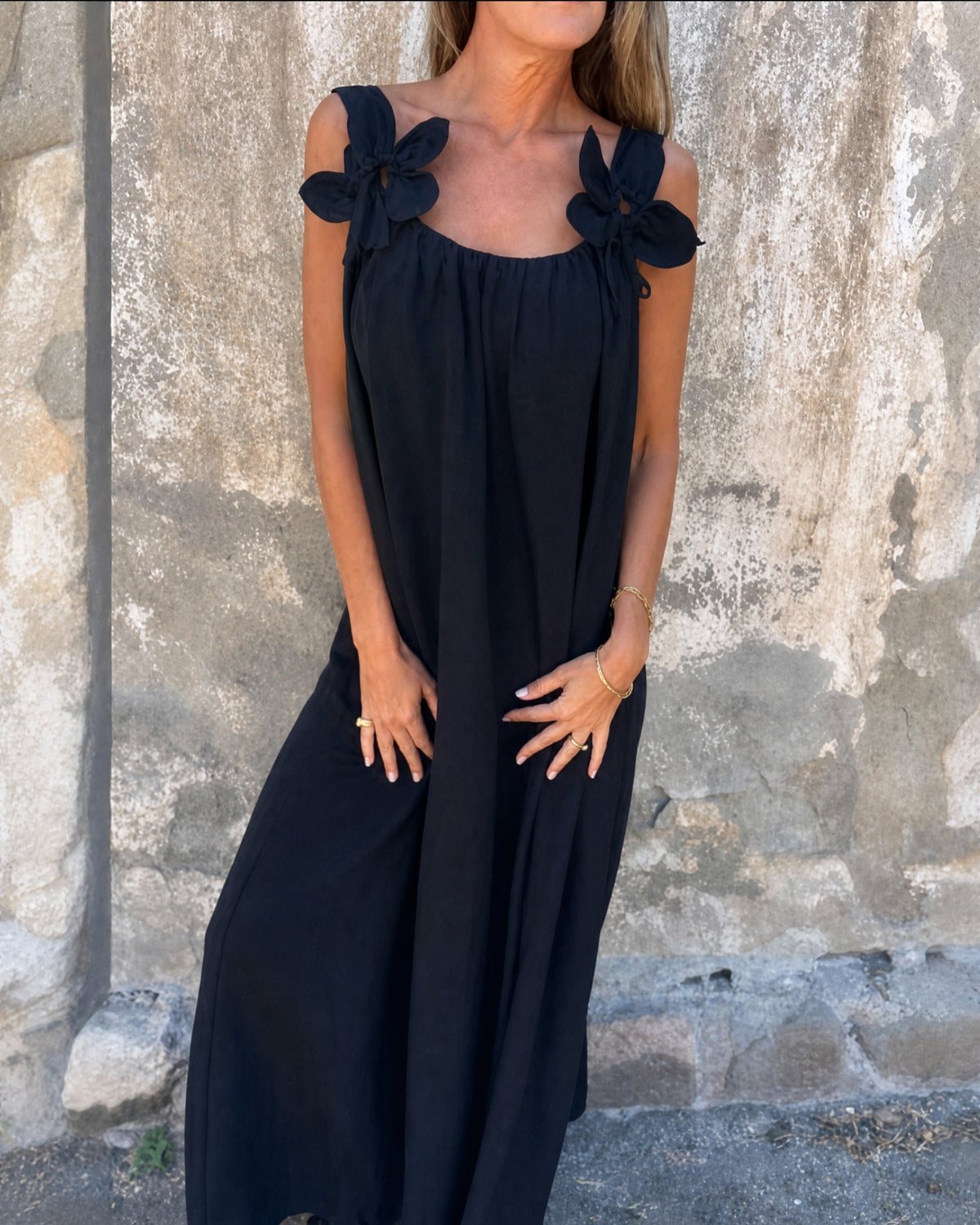 IULIA - Flower Strap Maxi Dress - Black
